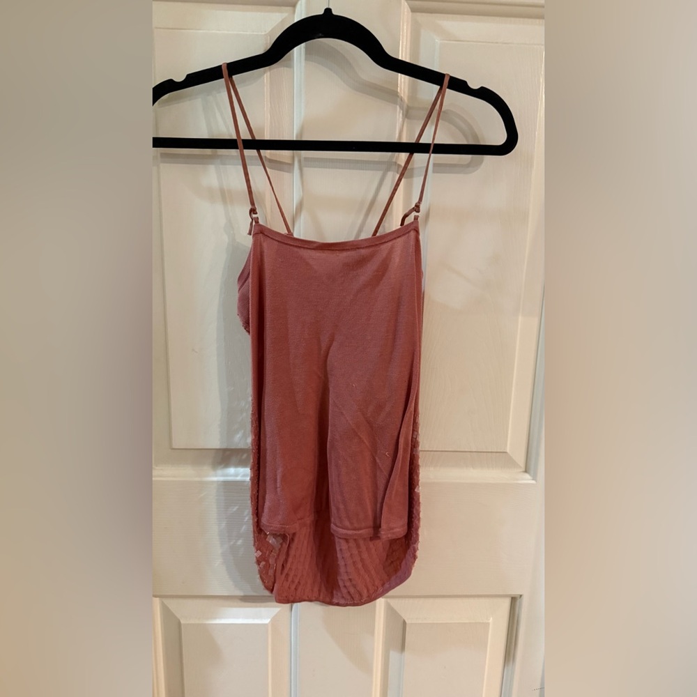 bebe spaghetti strap Pink Sequin Cami Top L - Picture 3 of 5